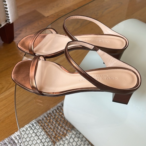 Club Monaco Women's Brown Sandals - Picture 5 of 9
